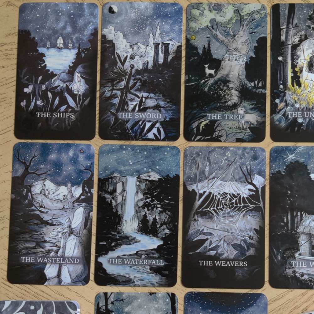 أوراكل لا نهاية له 9*6 سم على  - مراجعة Tarot Deck With Guidebook وسعره